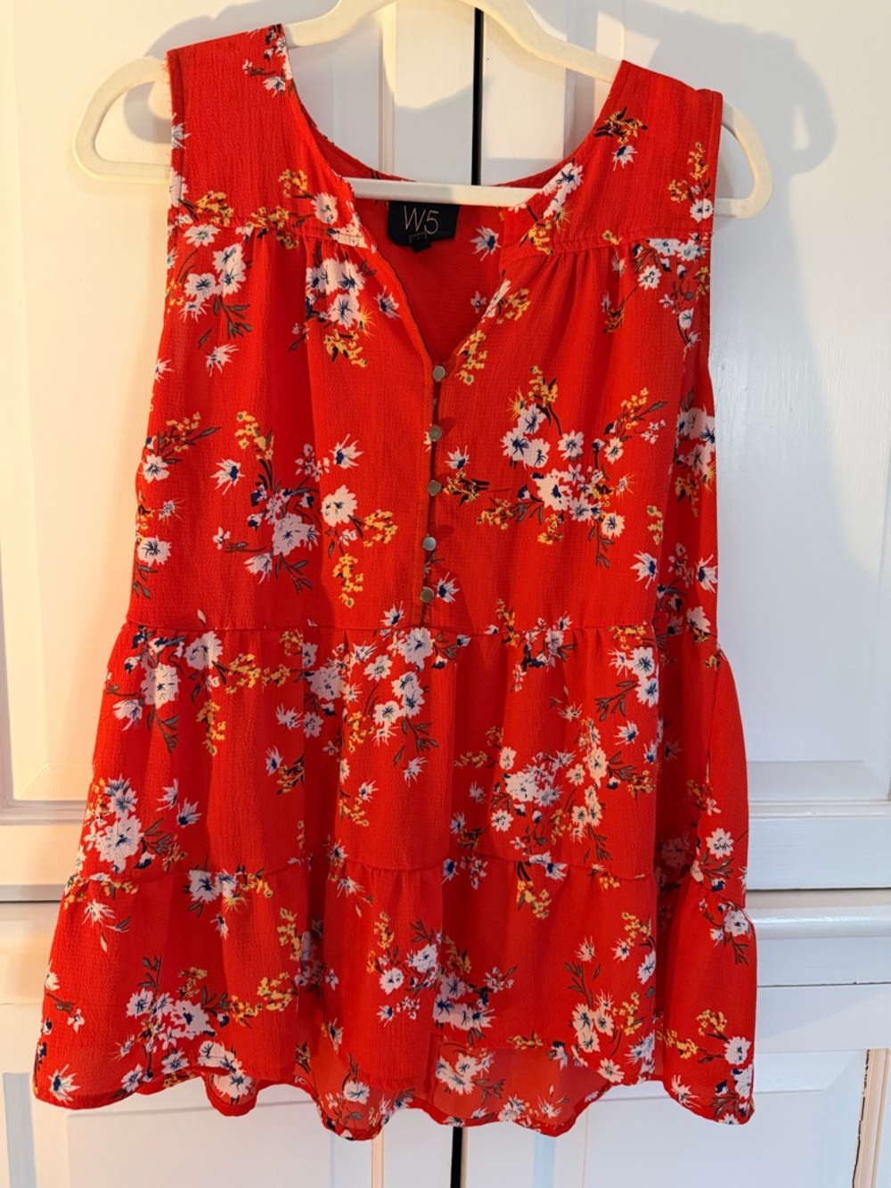 W5 Red Floral Blouse Large Sleeveless Lightweight, Flowy Summer Top Womens